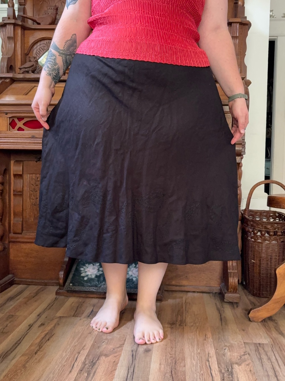 Lovely black embroidered midi linen blend skirt